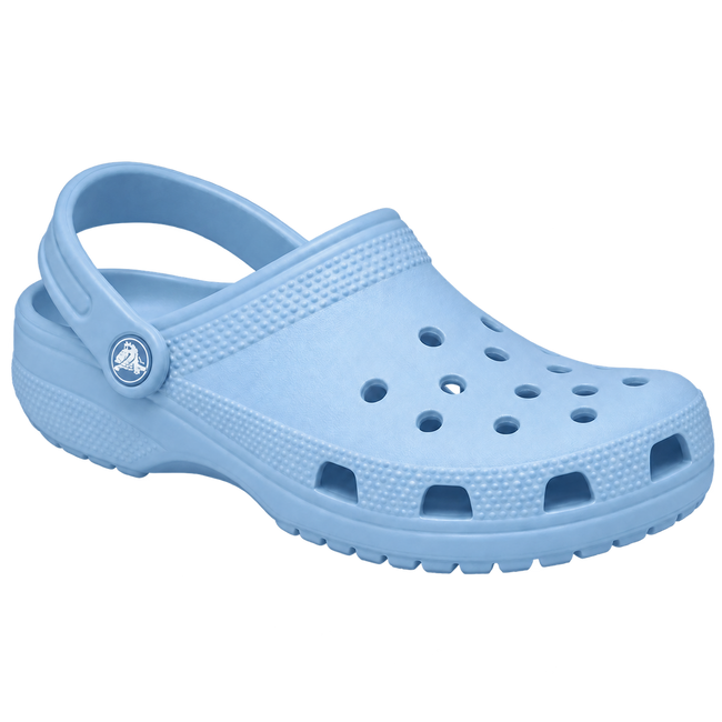 Sabot CLOGZ bleu ciel sans fond avec médaillon latéral, visuel illustratif